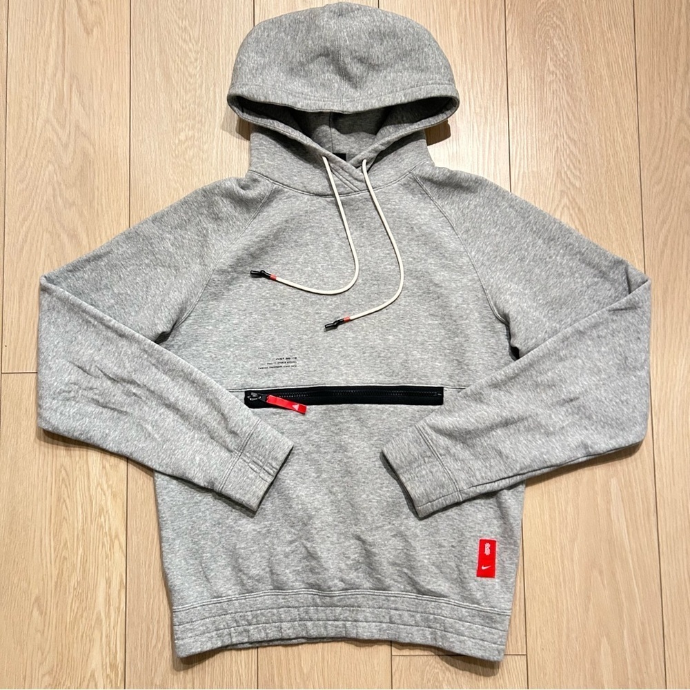 Nike Kyrie Irving Pullover Hoodie Men's Grey Red Zipper Small